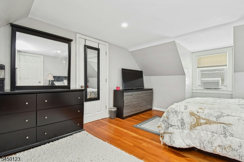631 Concord Cir