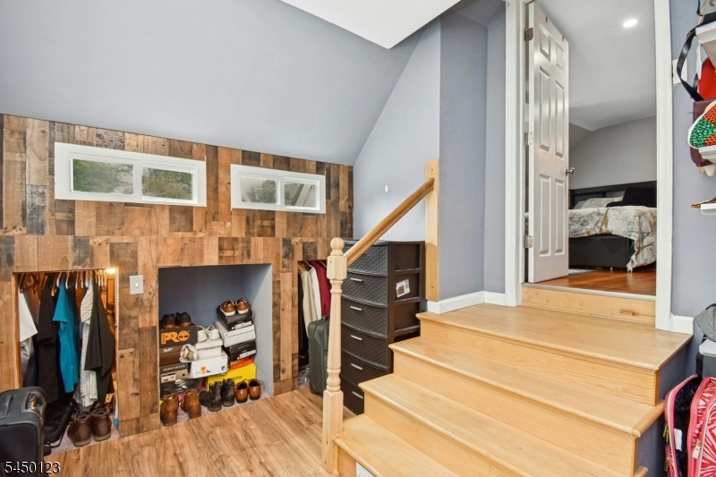 631 Concord Cir
