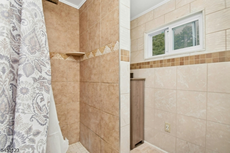 631 Concord Cir