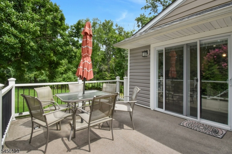 631 Concord Cir