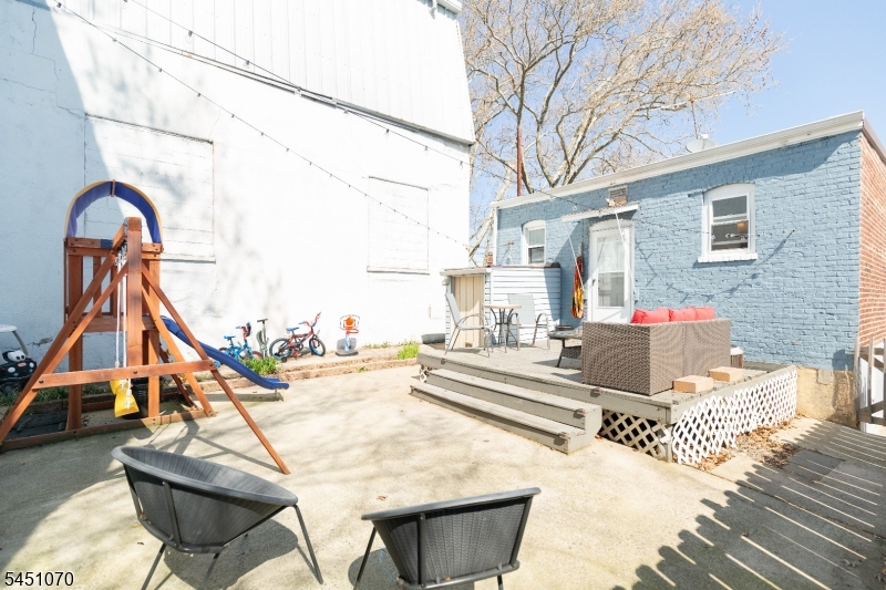 449 Keene St