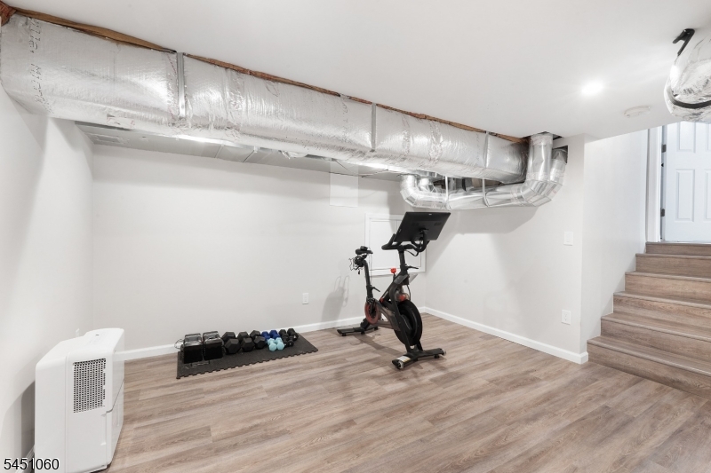 38 Seneca Ave