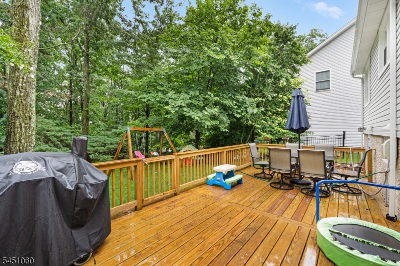 38 Seneca Ave