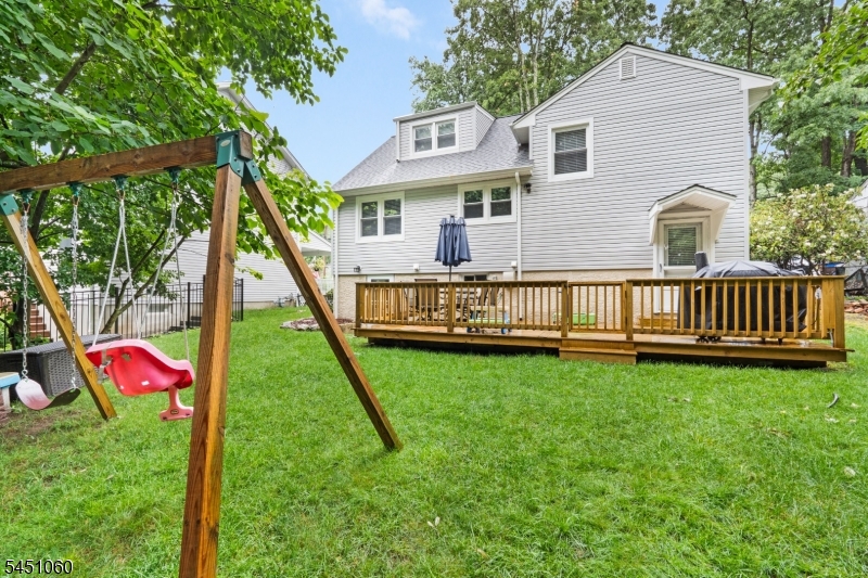 38 Seneca Ave