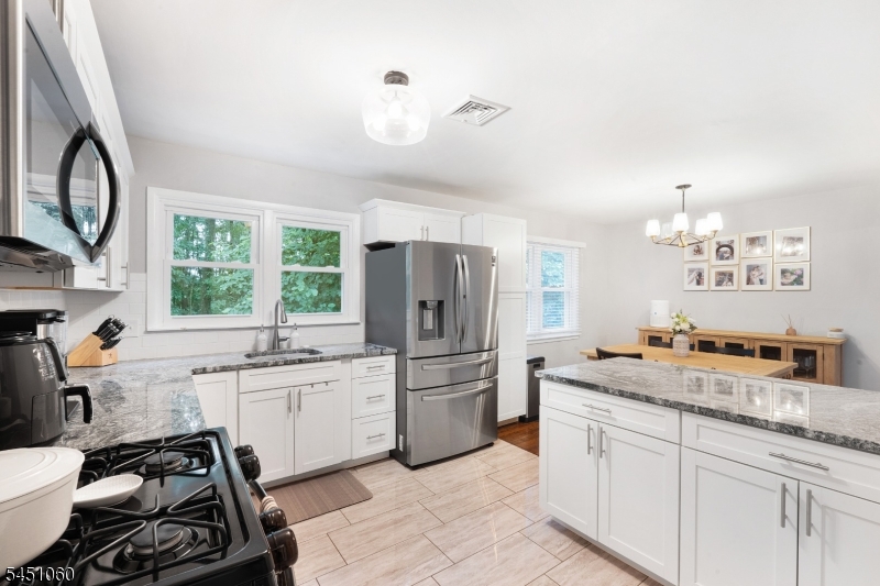 38 Seneca Ave