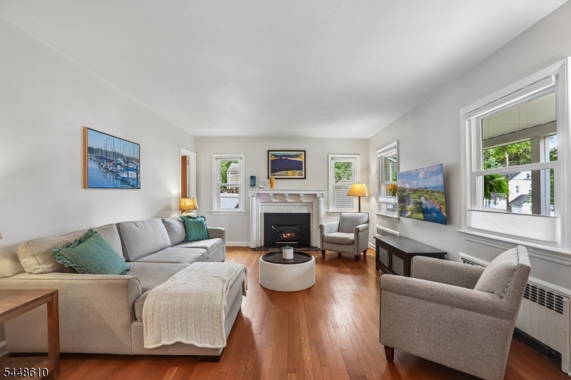 8 Sheridan Ave