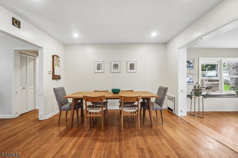 8 Sheridan Ave