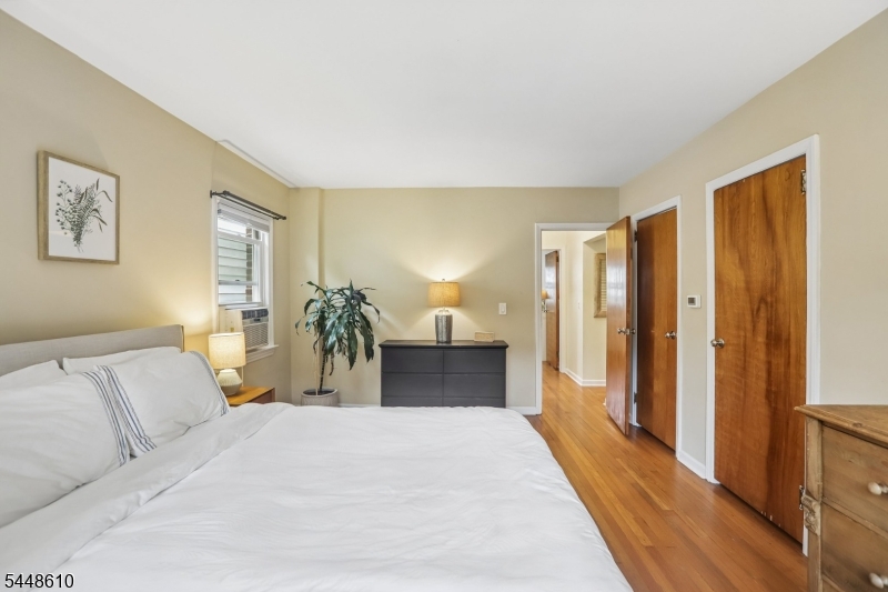 8 Sheridan Ave