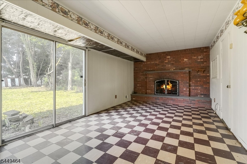 125 Clover Hill Dr