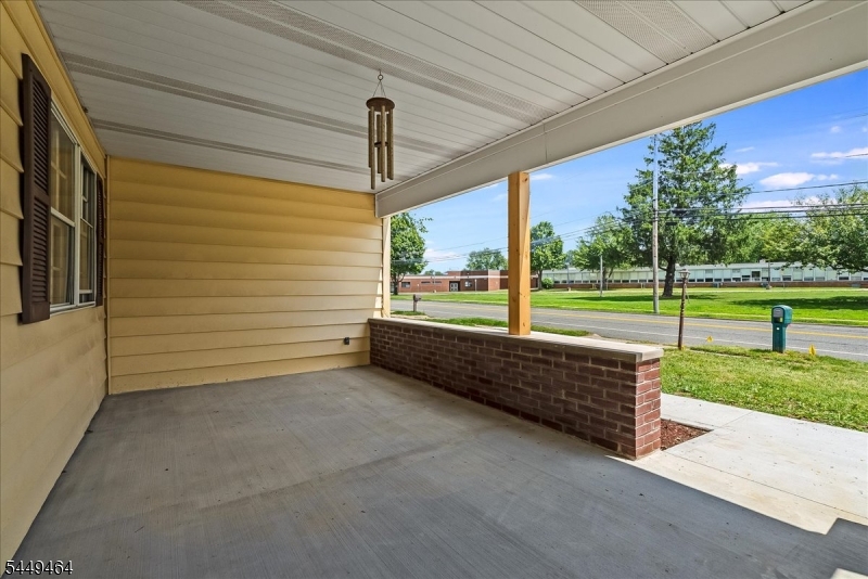 125 Clover Hill Dr