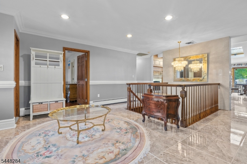 8 Cracco Ln
