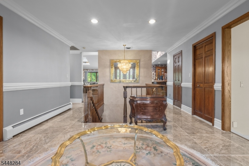 8 Cracco Ln