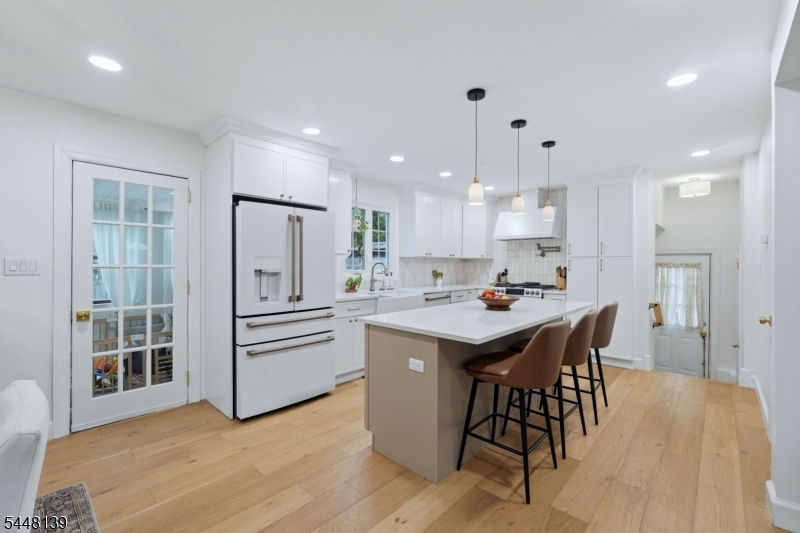 102 Mortimer Ave
