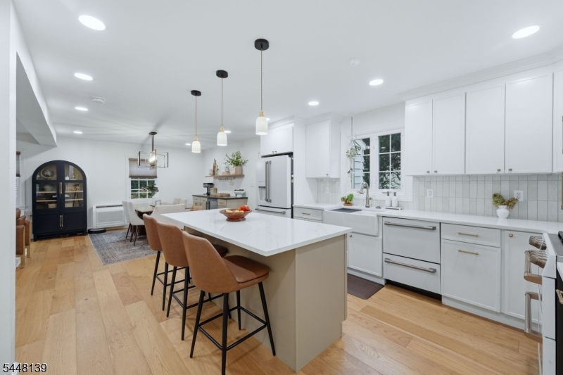 102 Mortimer Ave