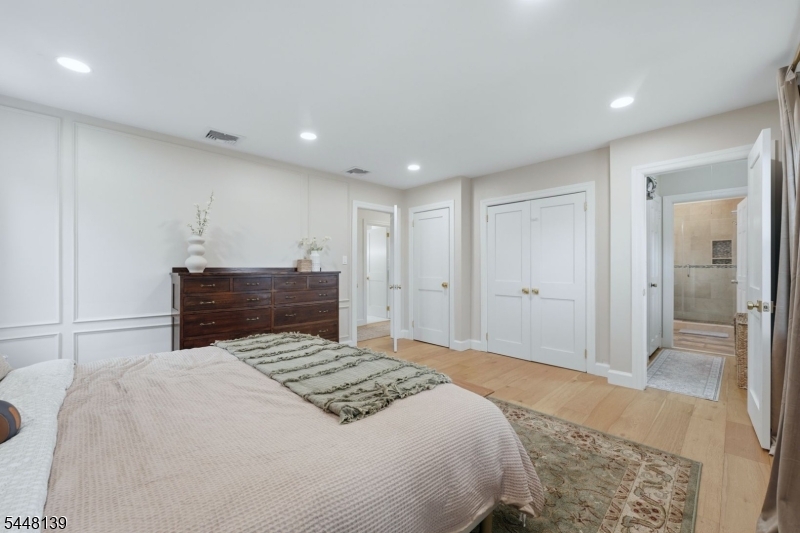 102 Mortimer Ave
