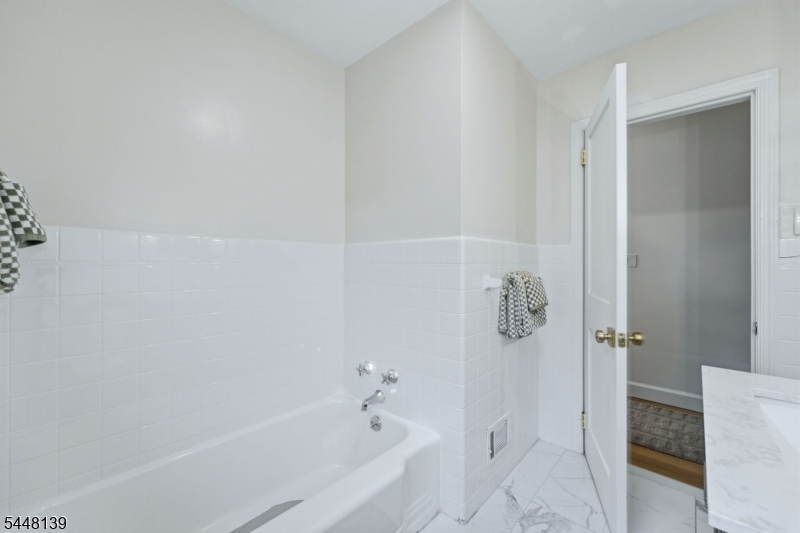 102 Mortimer Ave