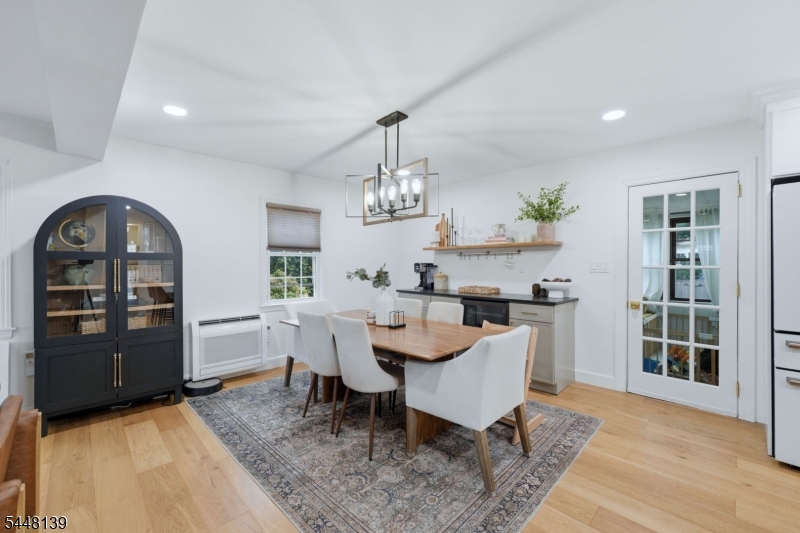 102 Mortimer Ave
