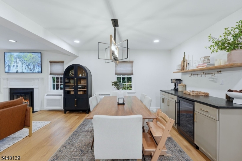 102 Mortimer Ave