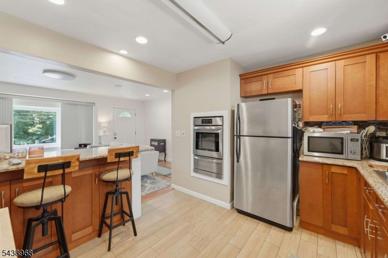 1265 North Ave