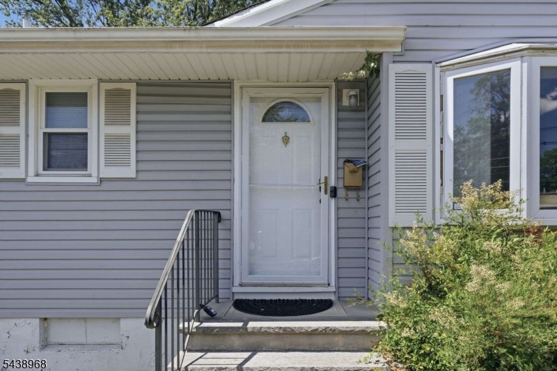 1265 North Ave