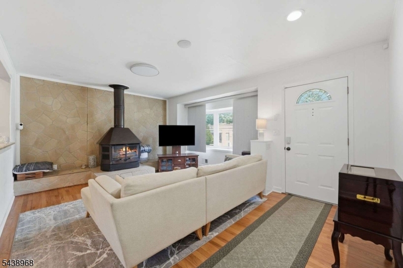 1265 North Ave