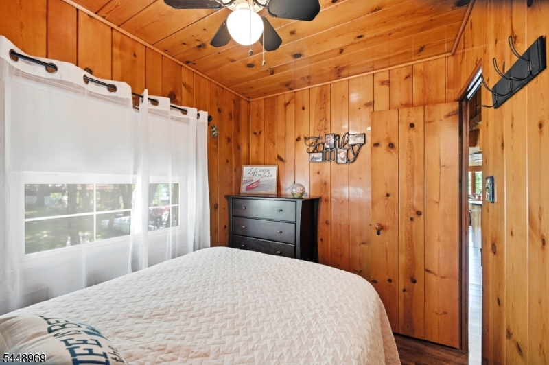8 Stony Trail