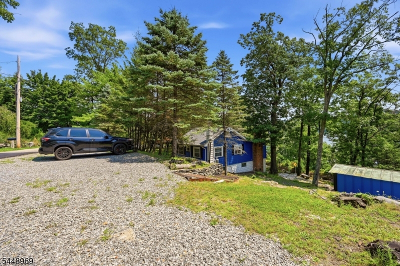 8 Stony Trail