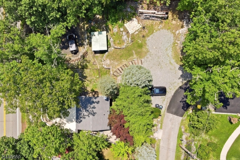 8 Stony Trail