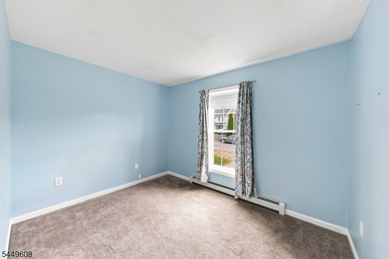 10 Lakeview Ter