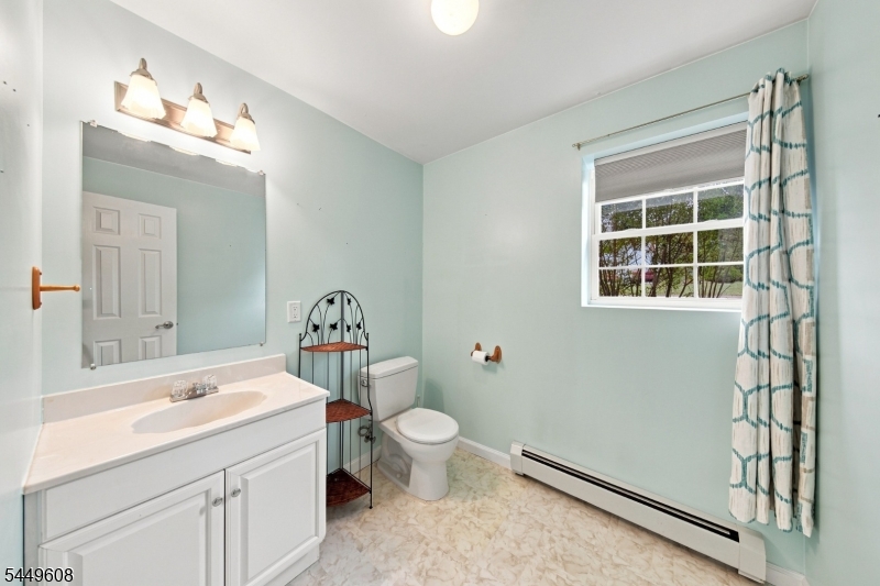 10 Lakeview Ter
