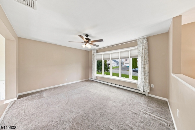 10 Lakeview Ter