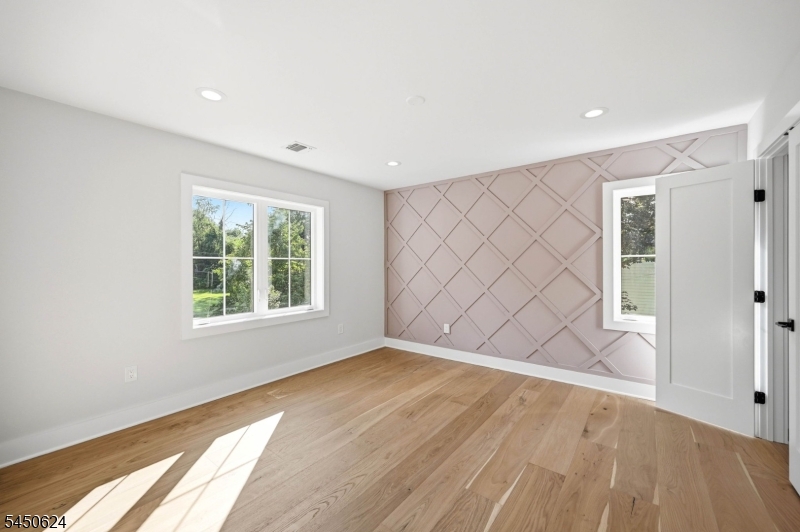 46 Snyder Ave