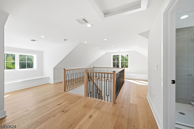 46 Snyder Ave