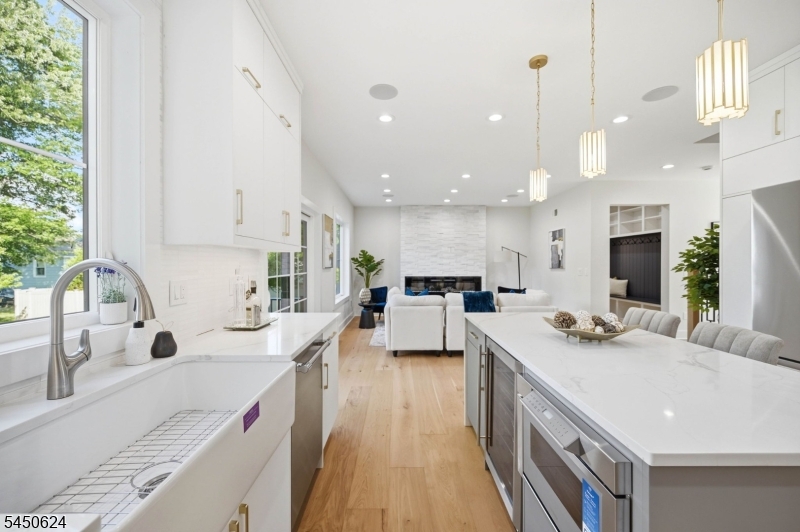 46 Snyder Ave