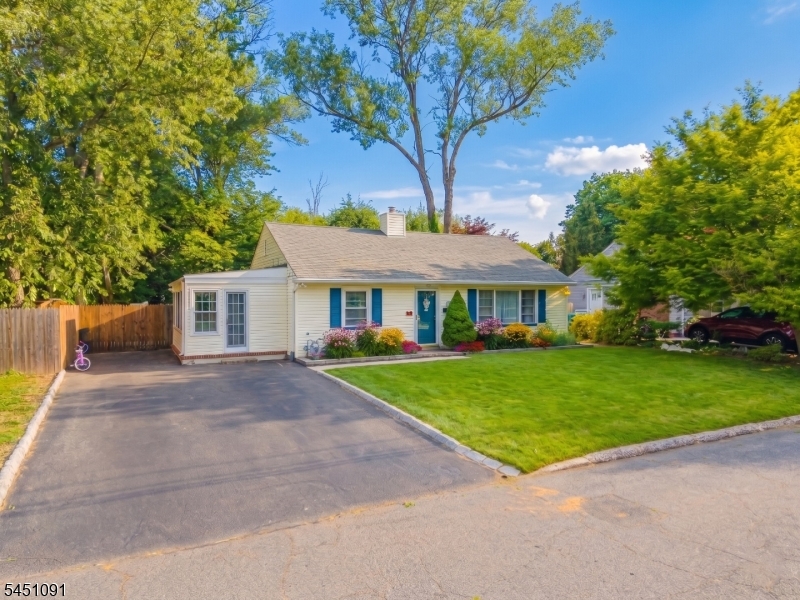 12 Pierrepont Ave