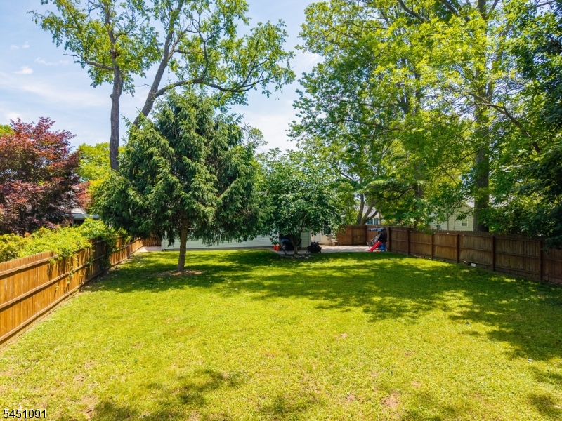 12 Pierrepont Ave