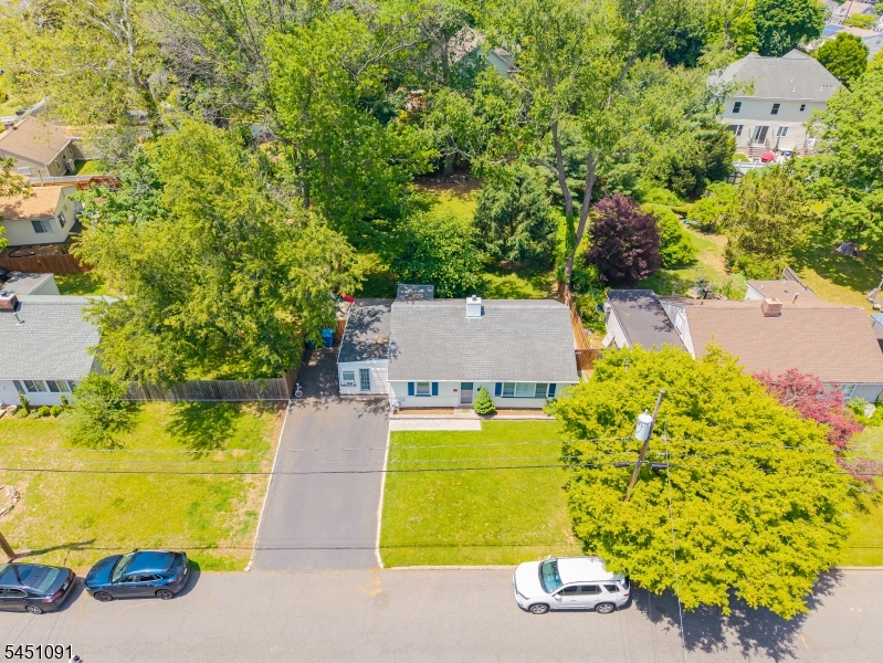 12 Pierrepont Ave