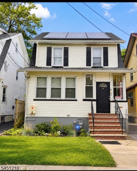 81 Delmar Pl