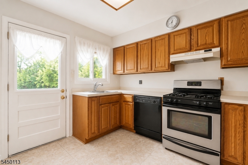 110 Patricia Pl
