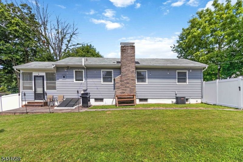 22 Highland Ave