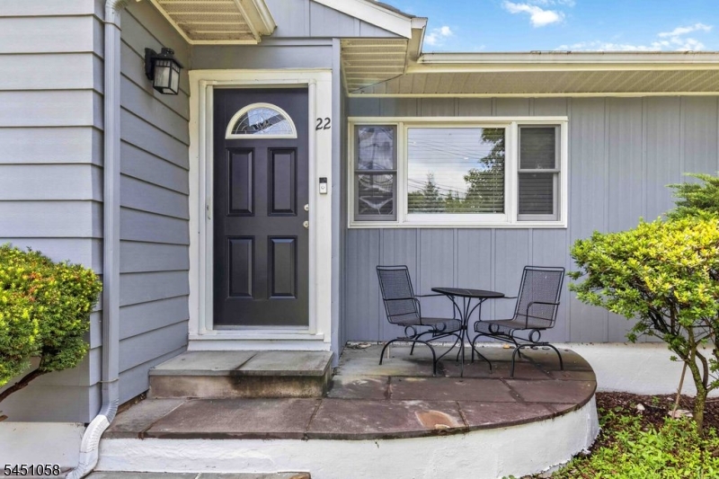 22 Highland Ave