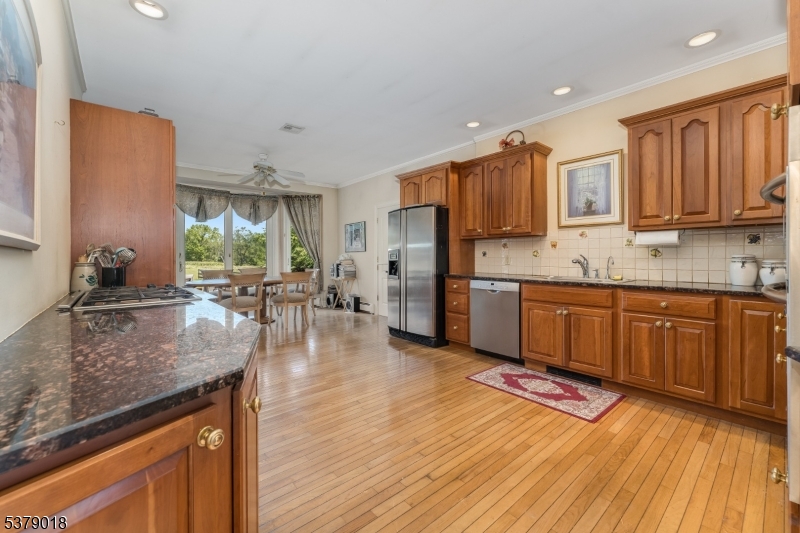 80 Deer Hill Rd