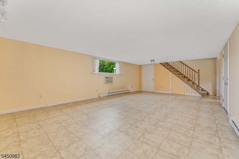 80 Deer Hill Rd