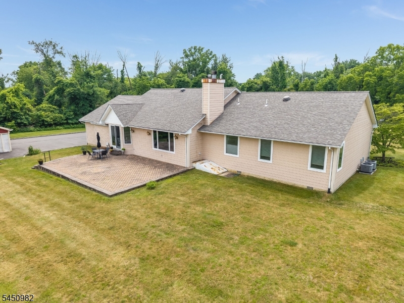 80 Deer Hill Rd