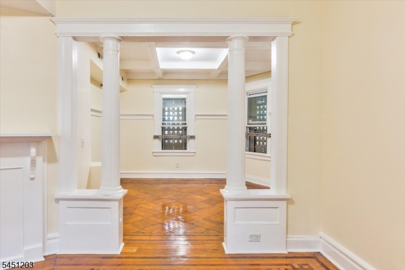 31 Voorhees St