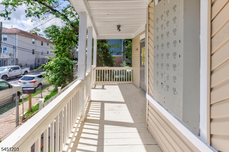 31 Voorhees St