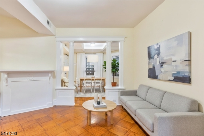 31 Voorhees St