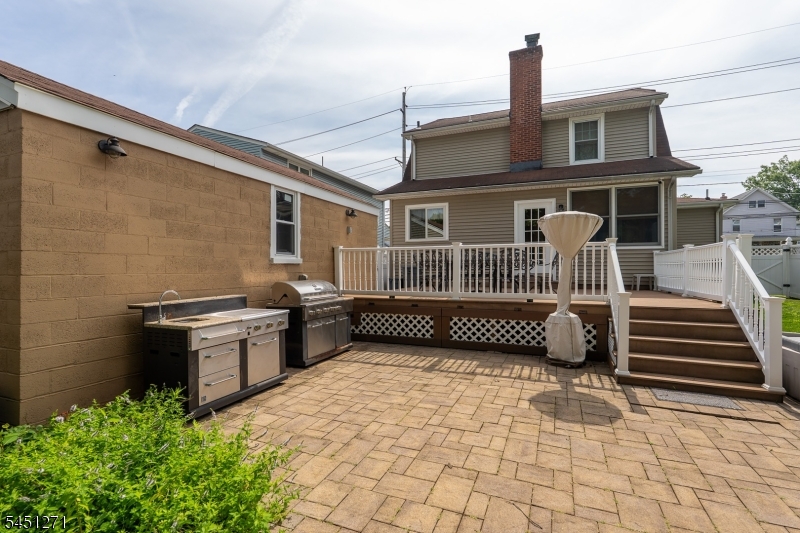 125 Stevens Ave