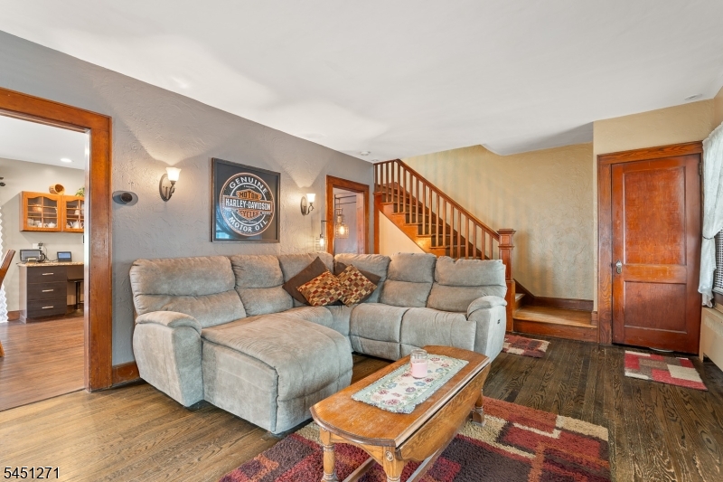 125 Stevens Ave