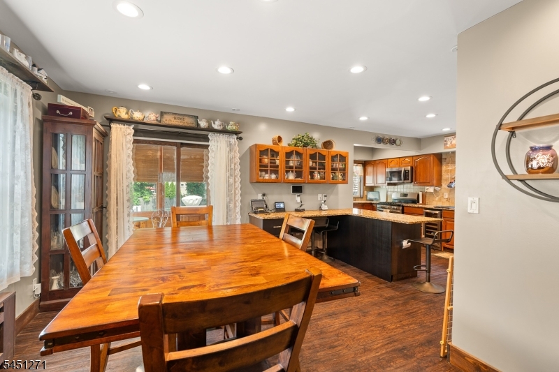 125 Stevens Ave
